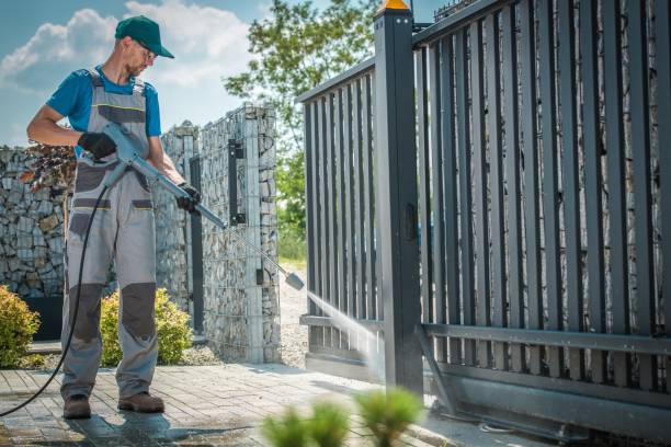 Best Driveway Pressure Washing  in Highgrove, CA